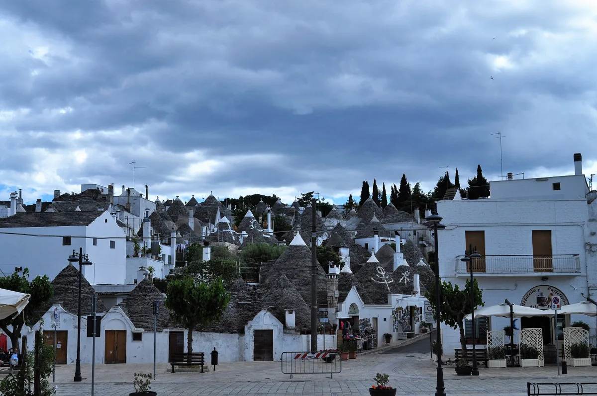 Dove Mangiare a Alberobello: Un Viaggio nella Tradizione Gastronomica Pugliese