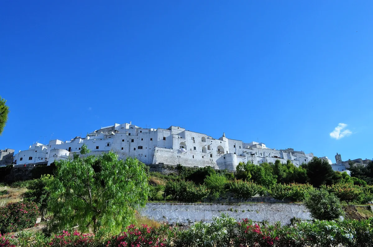 Guida Completa su Come Arrivare a Ostuni