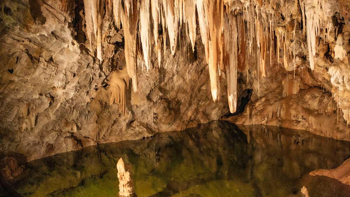 Guida Completa su Come Arrivare a Castellana Grotte